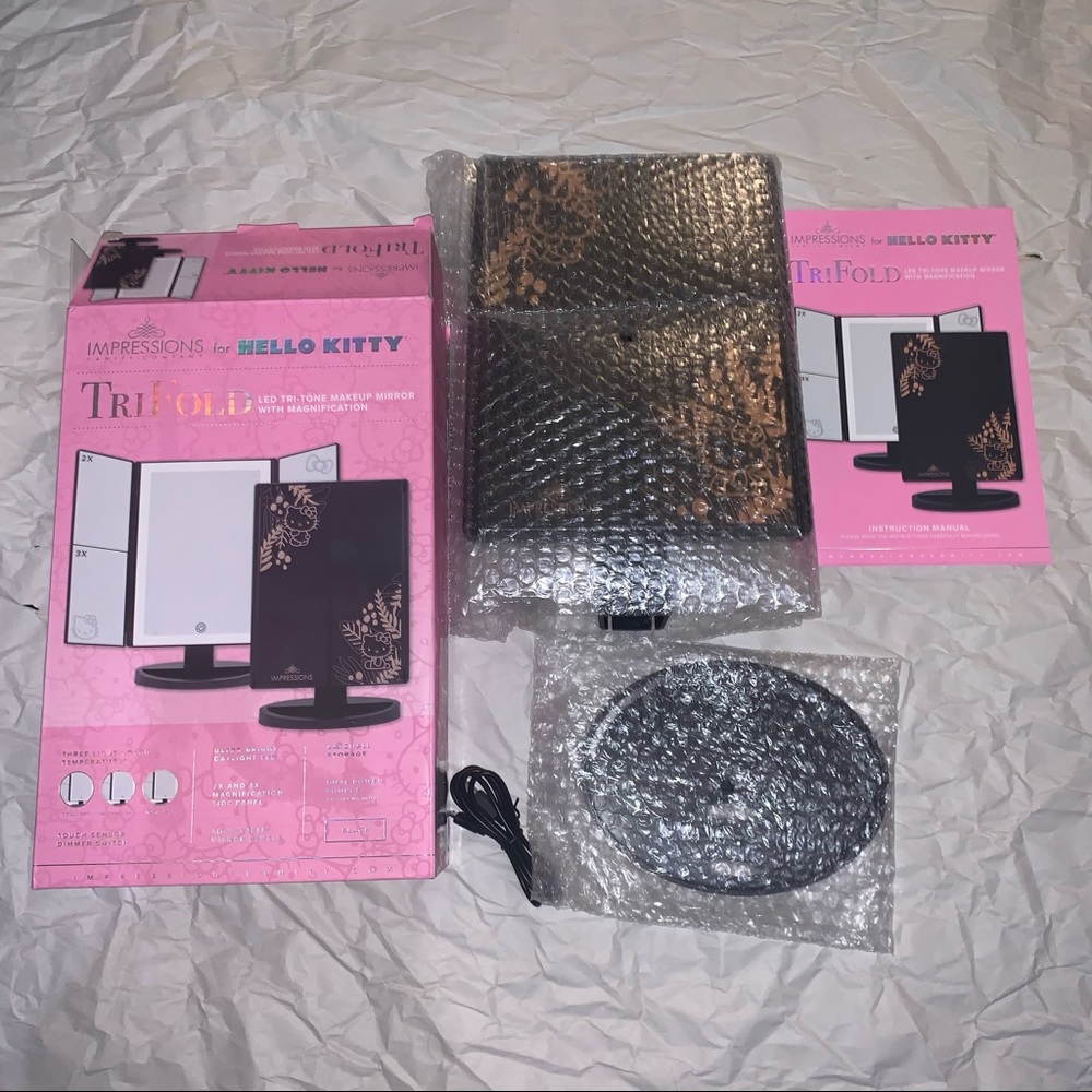 Impressions Hello Kitty Tri-fold Mirror